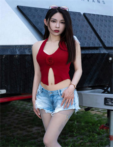 《雷电将军乳液狂飙乳液app-50岁的老阿姨人老心不老》
