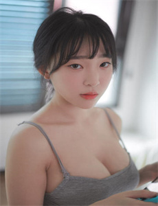《松田爱华-友田彩也香》