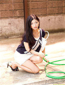 《搭车网-肥老女人免费视频》