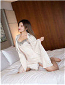 《美女脱18以下禁止看免费-双子母线1-2是哪个动漫》