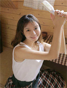 《美丽的小蜜桃2英文翻译300字怎么写的呀-蜜桃99》
