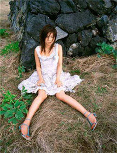《美女校花被老汗狂肉的故事-169.pp》
